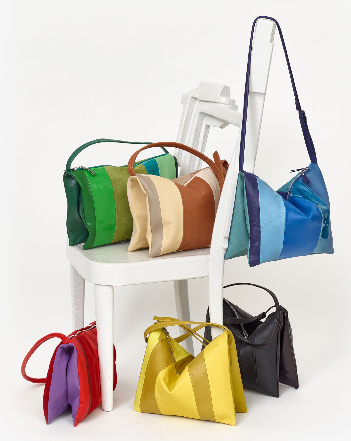 Medium shoulder bag with two main compartments - EVA BLUT