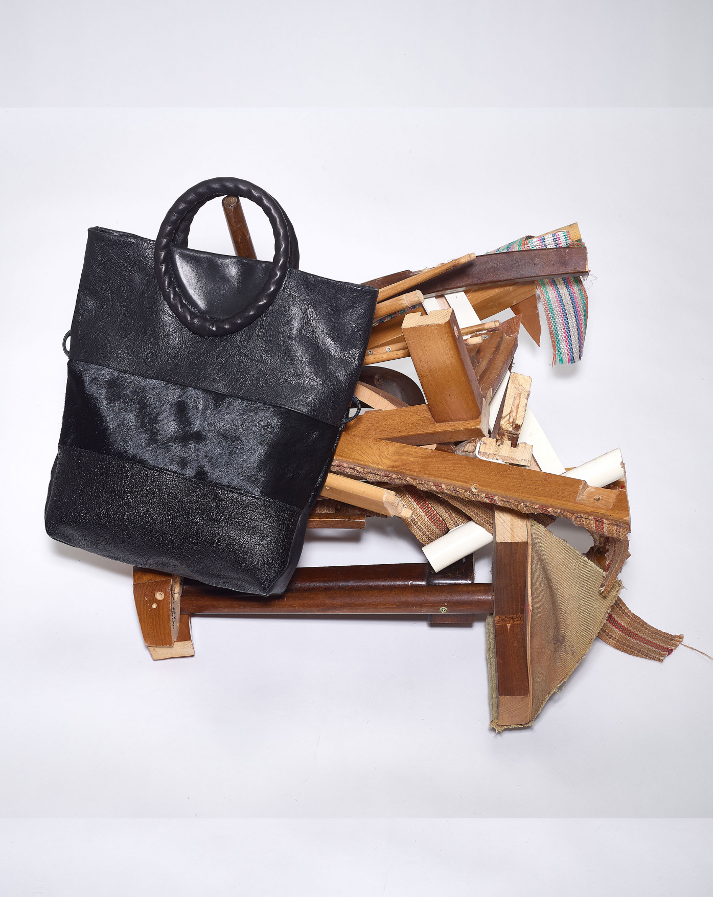 Simple tote bag with rope leather handle shades of dark EVA BLUT